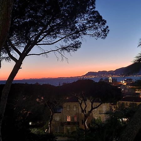 The Shell Apartment Bordighera Exteriör bild